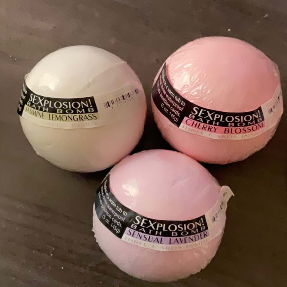 Sexplosion bath bombs 3pack